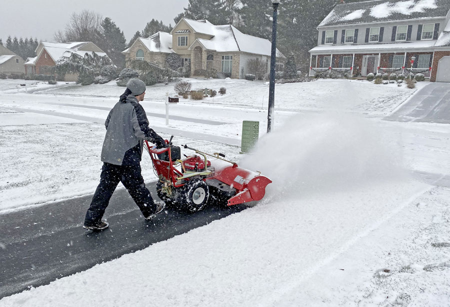 Turf Teq Power Broom